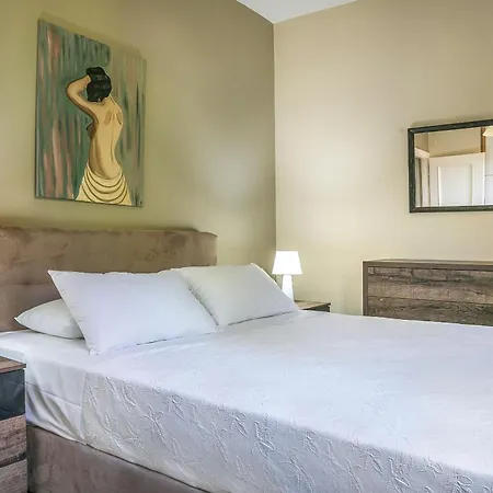 Xenia Vila Lakíthra